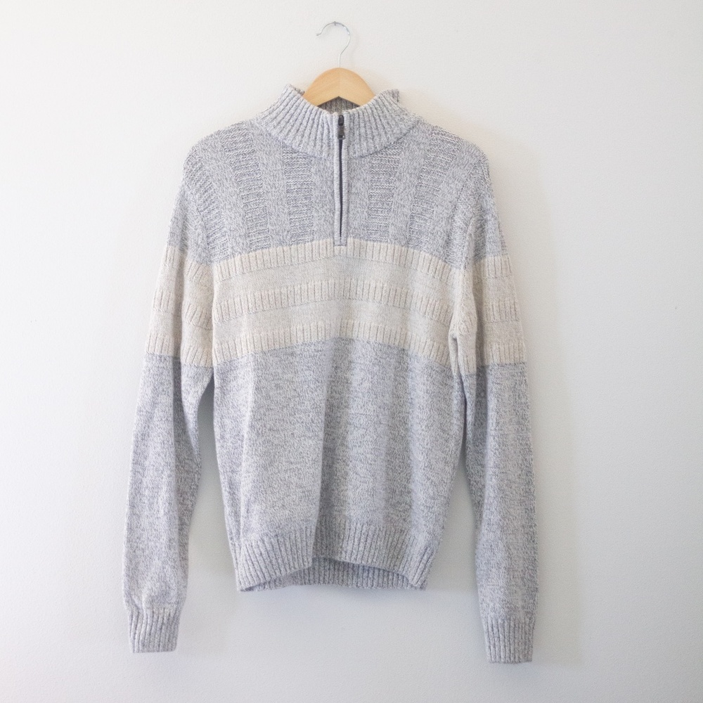 Buckle BKE Boyfriend Style Long Sleeved Light Grey Zip in Size M / Medium